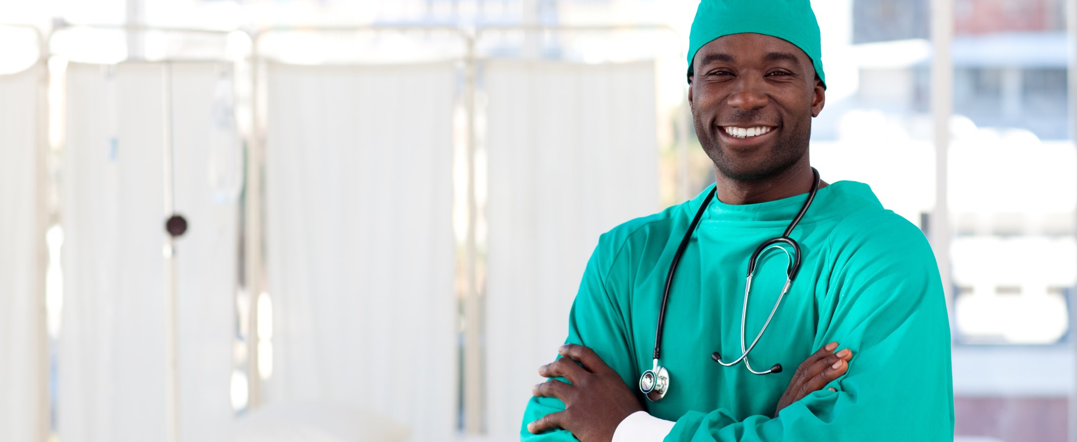 
              Hospitais e Clínicas            